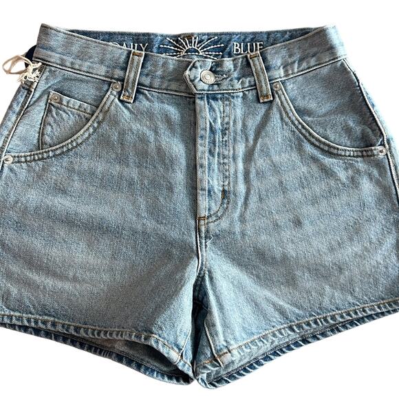 NWT $329 DAILY BLUE by ADRIANO GOLDSCHMIED denim shorts FREAKY 24 - Picture 1 of 12